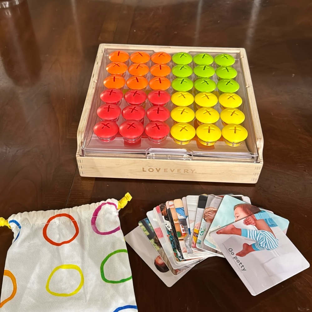 Lovevery The companion mosaic button board with activity card bundle
